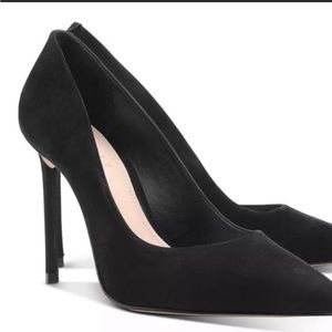 SCHUTZ LOU PUMP in black suede. Brand new , never worn